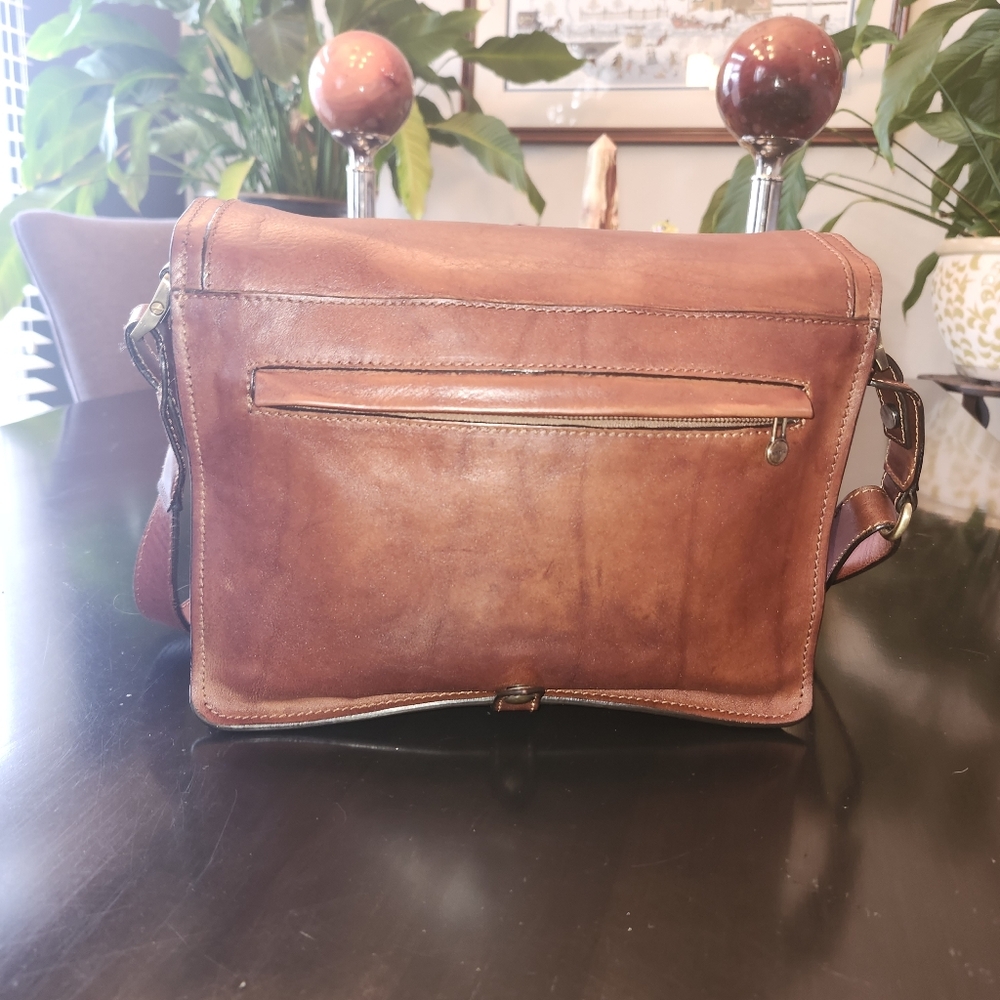 A.D. Firenze Handmade Leather Crossbody Satchel - Picture 8 of 12